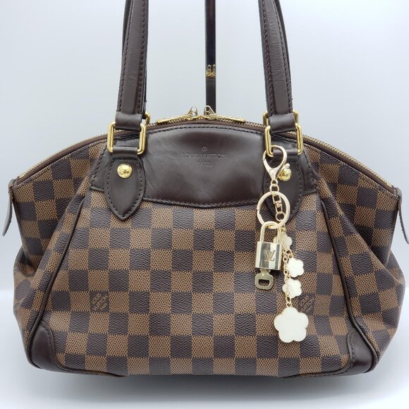 Authentic Louis Vuitton Lock & Key with Unbranded Flower Charm, Keychain - Picture 16 of 16